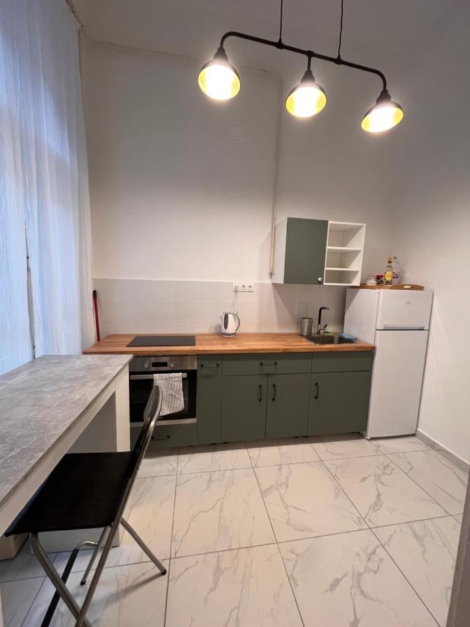 Calm, Artistic 9th Distric Central City Apartment Budapest