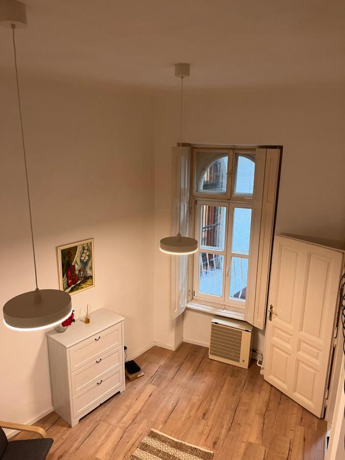 Apartment Calm, Artistic 9th Distric Central City *