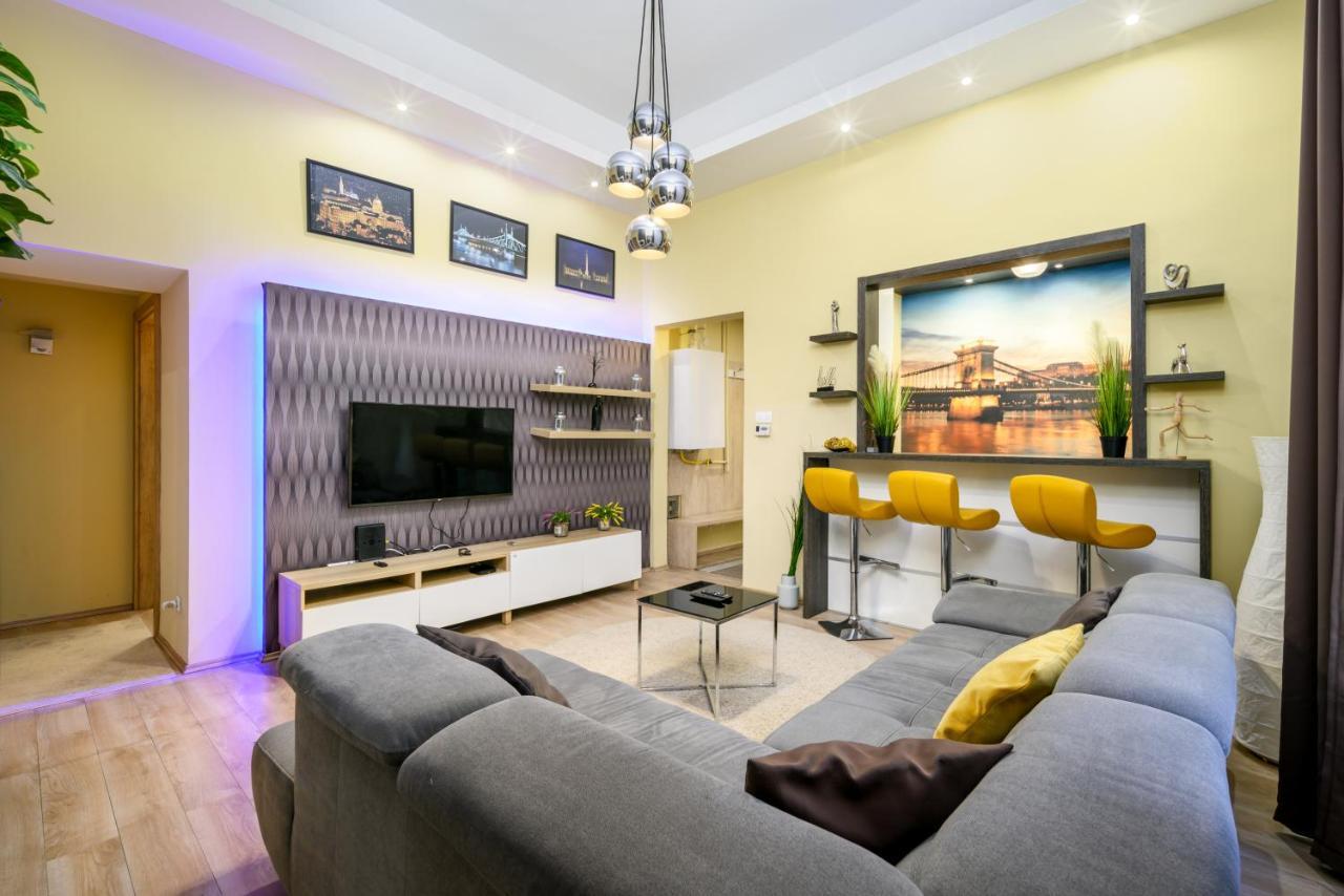 Apartamento Downtown Deluxe-two Bedroom With Sauna Budapest
