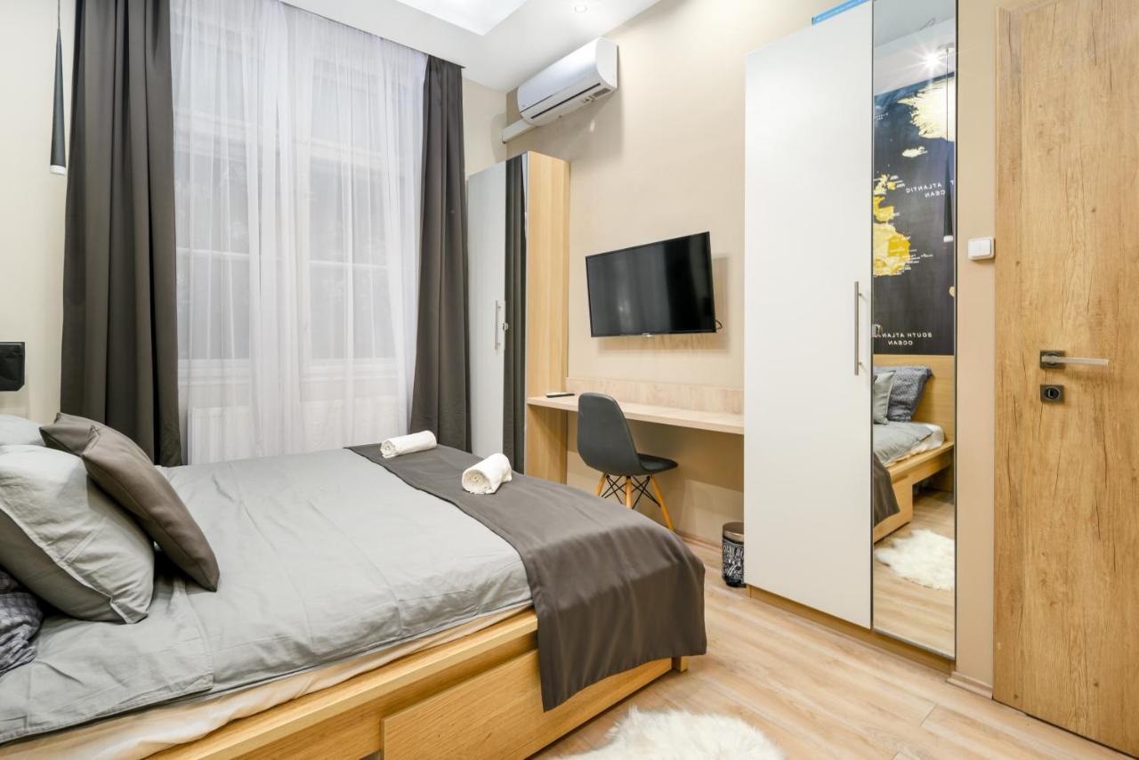 Apartamento Downtown Deluxe-two Bedroom With Sauna Budapest