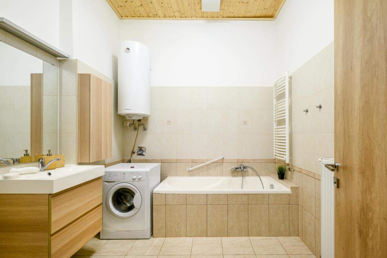 Apartamento Downtown Deluxe-two Bedroom With Sauna