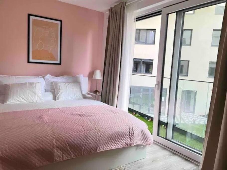 B104 - Liberty Bridge Lovely With Free Parking Apartamento *