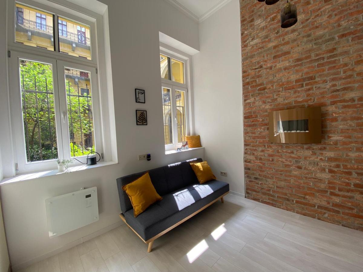 Apartment F27 Ferenc