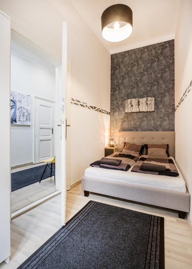 O Street 3 Bedroom Stylish Lejlighed