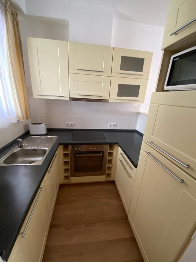 Lovag8 Apartamento *