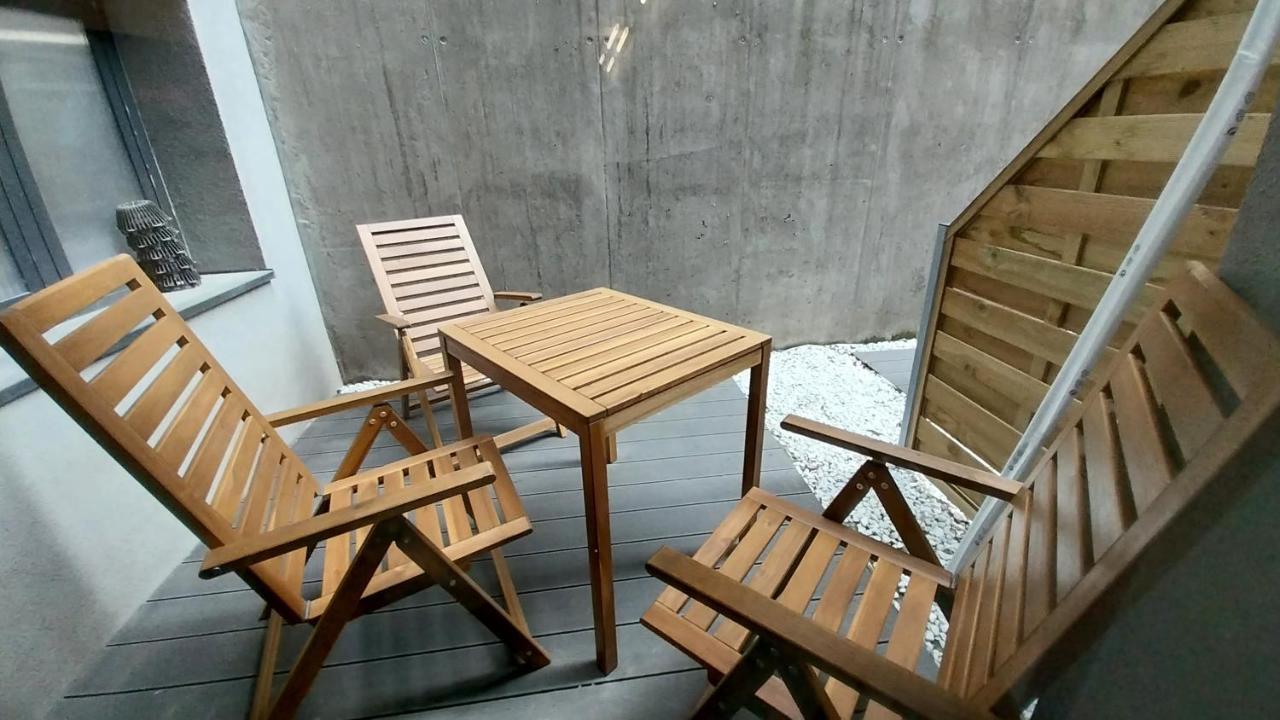 Apartament Peaceful Basement With Terrace & Free Gym
