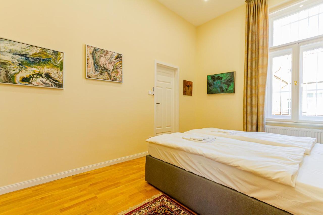 Bengt Kiraly Str. Luxury Apartmán