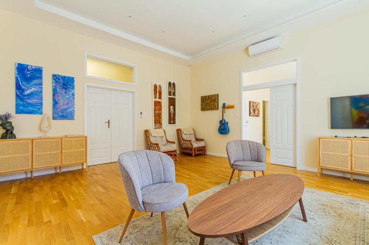 Apartmán Bengt Kiraly Str. Luxury *