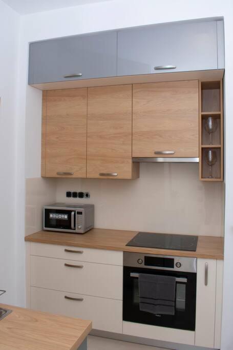 Elegant Stylish Modern Downtown Next 2 Danube Budapest