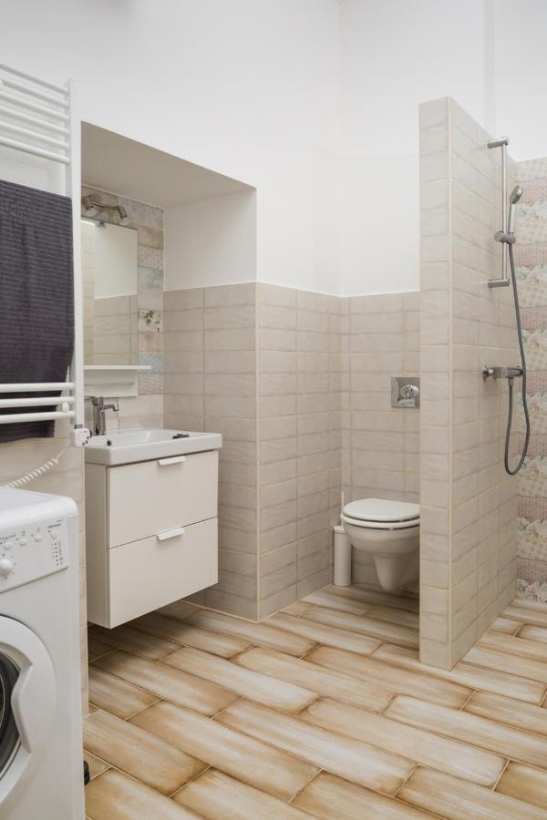 R374 #freeparking Apartment