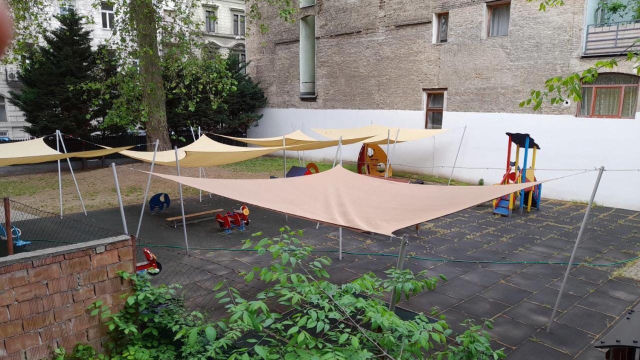 Heroes Square & City Park Thermals Apartamento Budapest