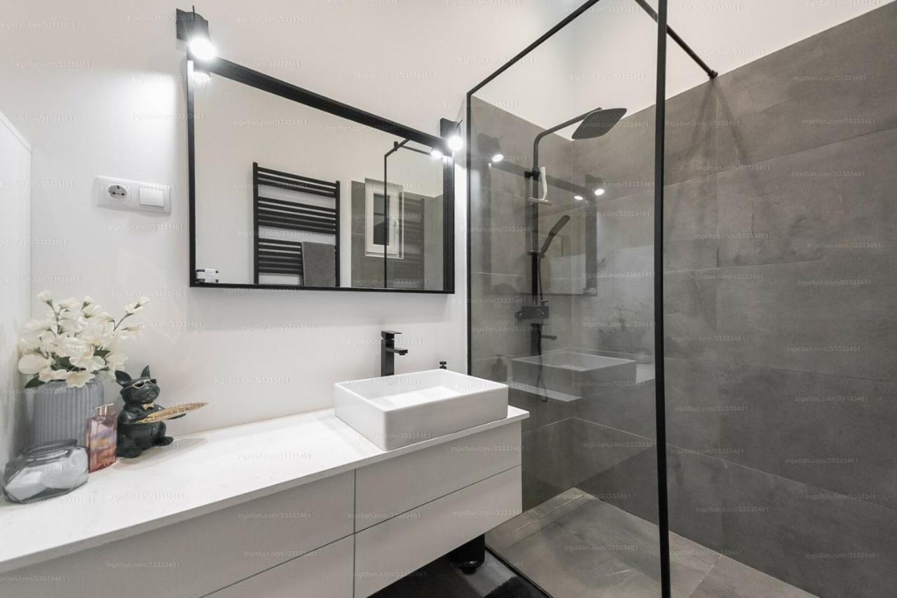 St Francis Of Assisi Superior Apartment Budapest