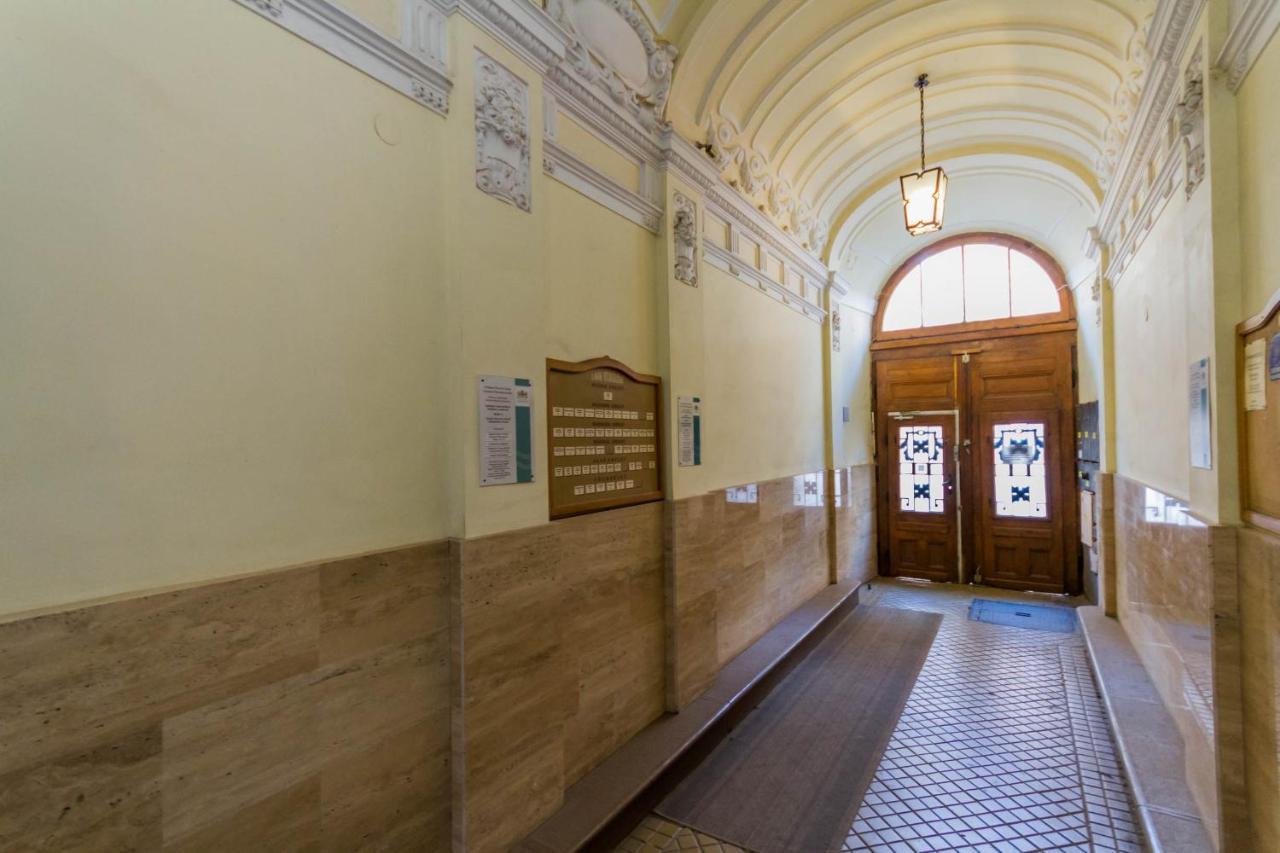 Apartamento M13 Rustic Stylish With King Bed & Friendly Host Budapest
