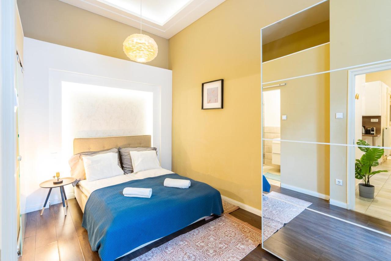 Spacious Luxury At The Heart Of Apartamento