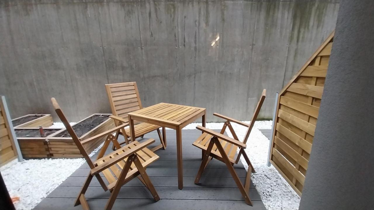 Apartmán Peaceful Basement With Terrace & Free Gym *