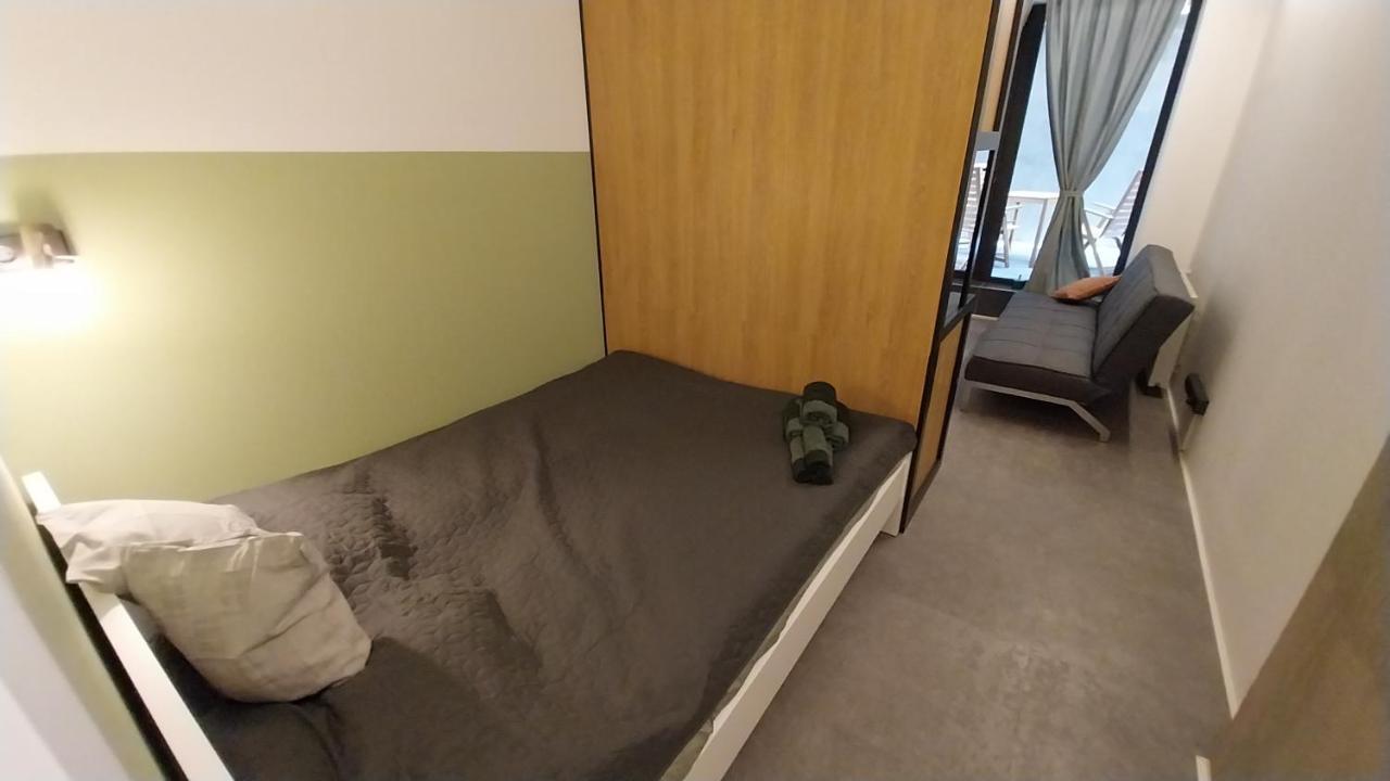 Peaceful Basement With Terrace & Free Gym Apartmán *