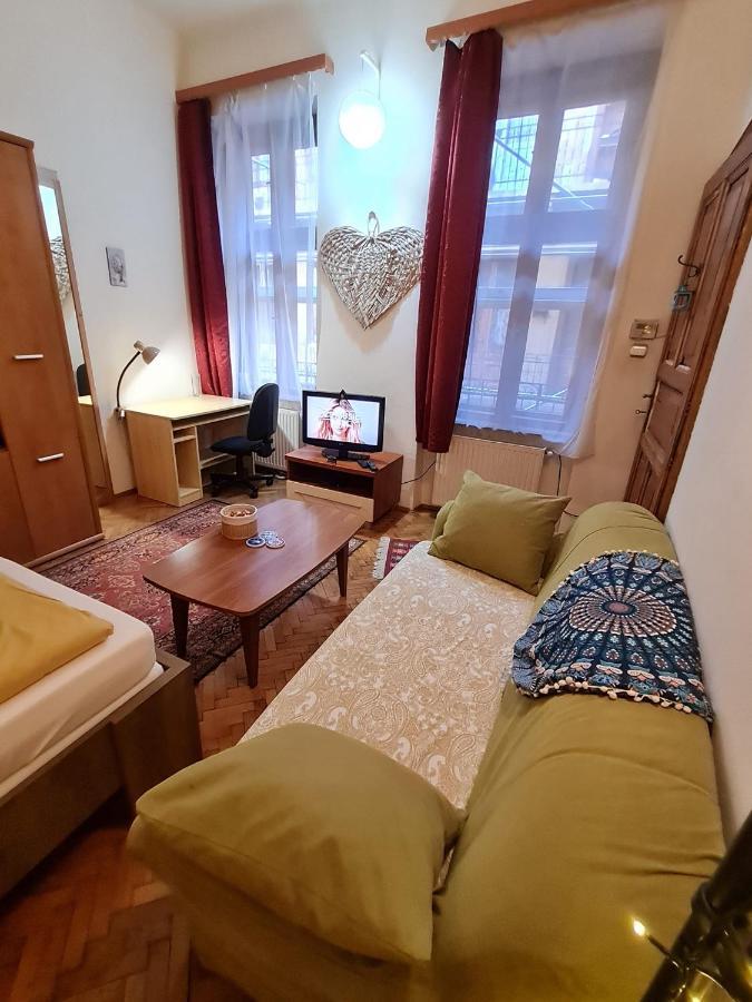 Weiner Downtown Homestay