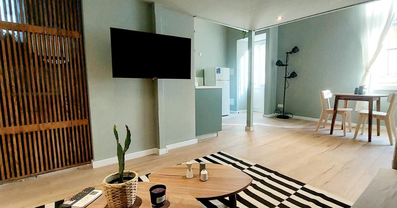 Apartment A+ Downtown Akacfa *