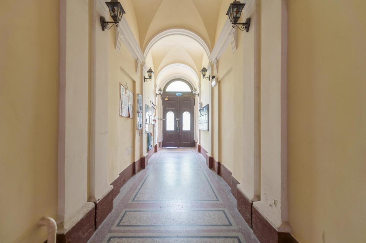 Downtown Heart 3bdr Jokai Square Ac * Budapest