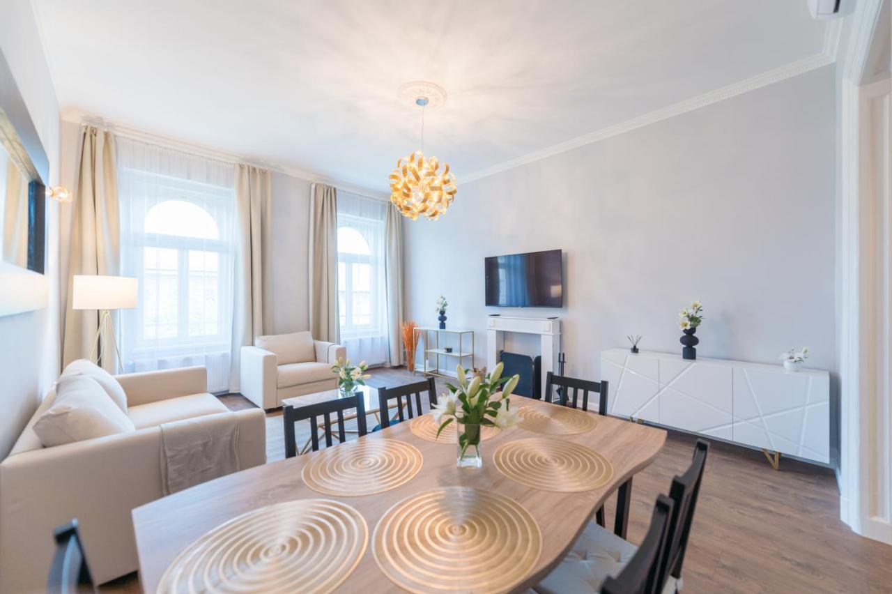 Apartmán Downtown Heart 3bdr Jokai Square Ac *