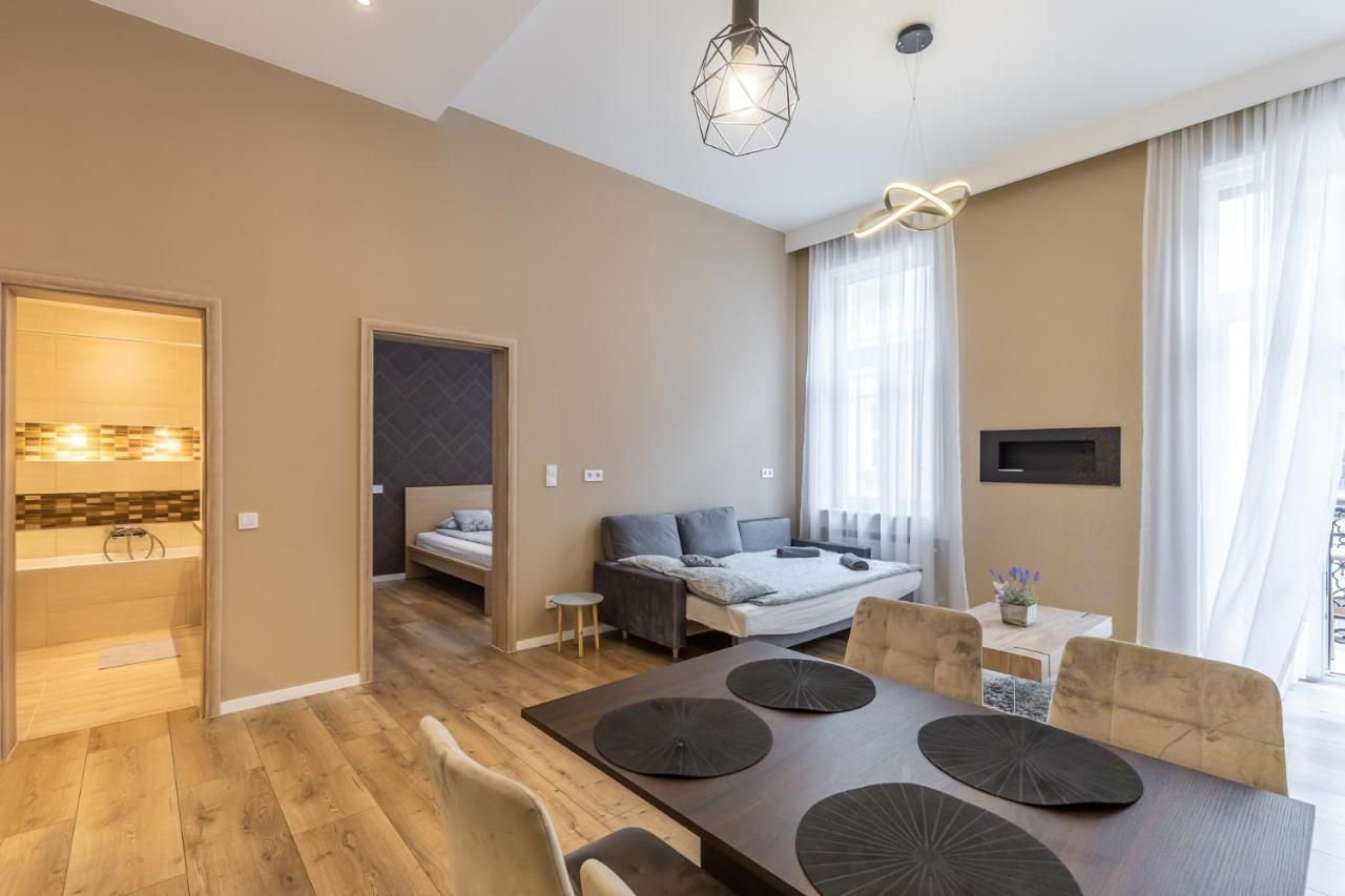 Csengery Deluxe With Balcony * Boedapest
