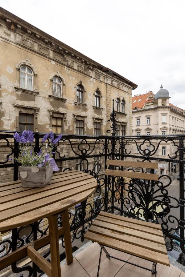 Appartement Csengery Deluxe With Balcony *