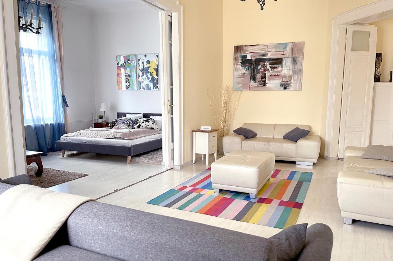 Elegant 125m2 In Center Of Budapest