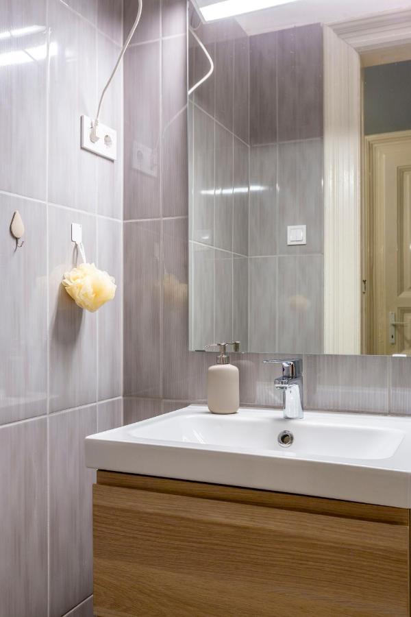 Lejlighed Spacious & Cozy Downtown With Balcony Budapest