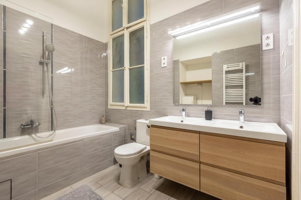 Spacious & Cozy Downtown With Balcony Lejlighed Budapest