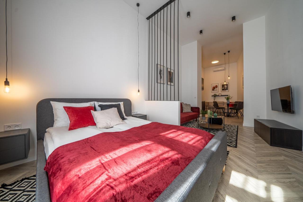 K33- Boutique Apartments, Location, By Bqa Apartmán