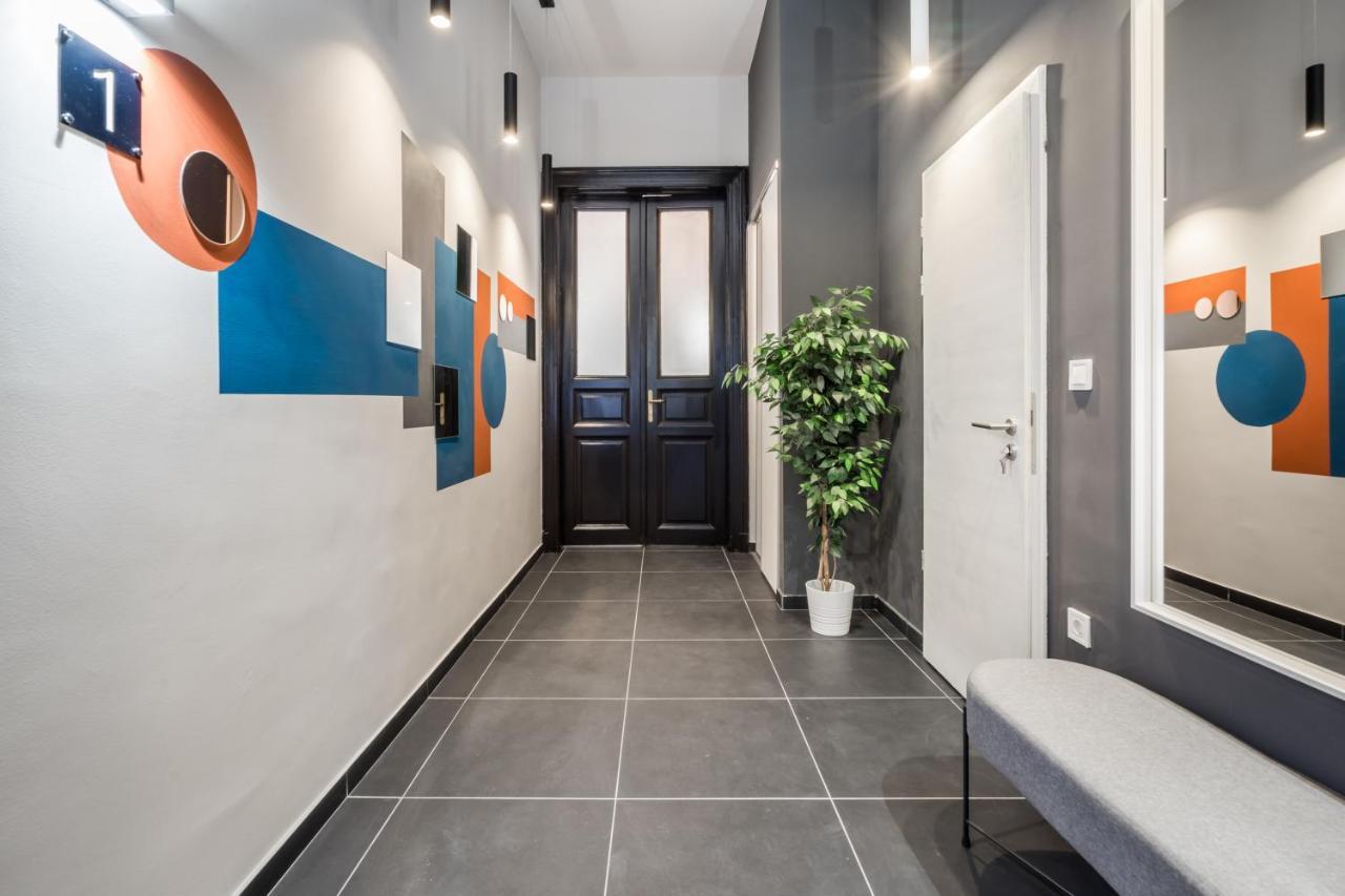 K33- Boutique Apartments, Location, By Bqa Apartmán