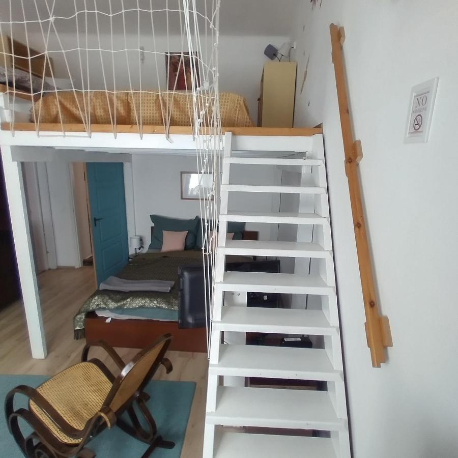 Old Buda Family Appartement *