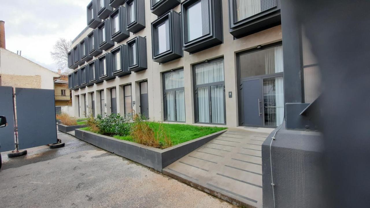 Peaceful Basement With Terrace & Free Gym * Budapest