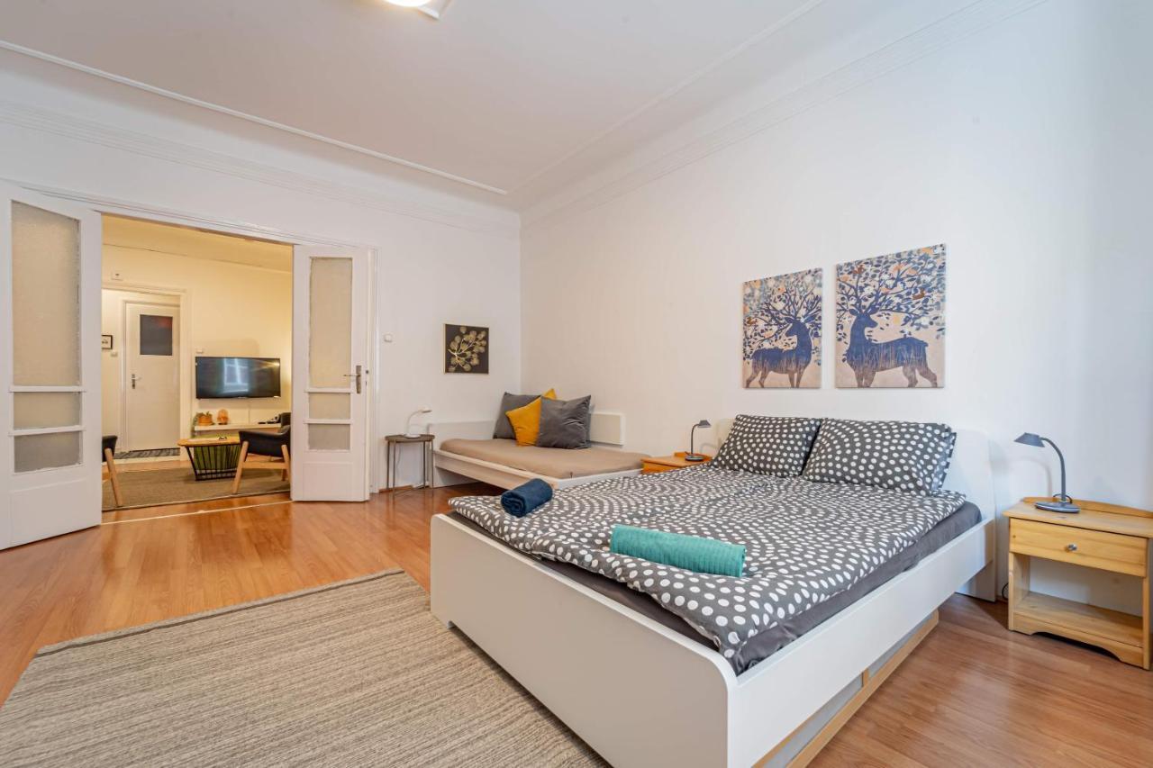 Lägenhet Central&cozy Balcony!3bdr 2bth