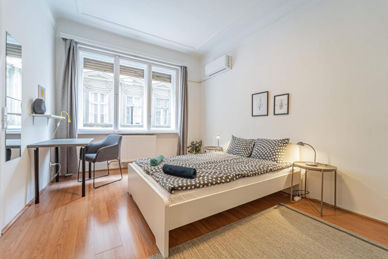 Central&cozy Balcony!3bdr 2bth Lägenhet Budapest