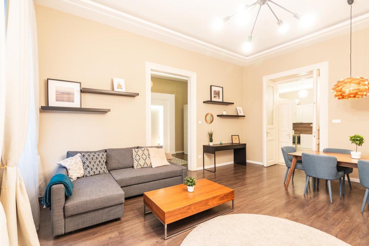 Spacious Luxury At The Heart Of * Budapest