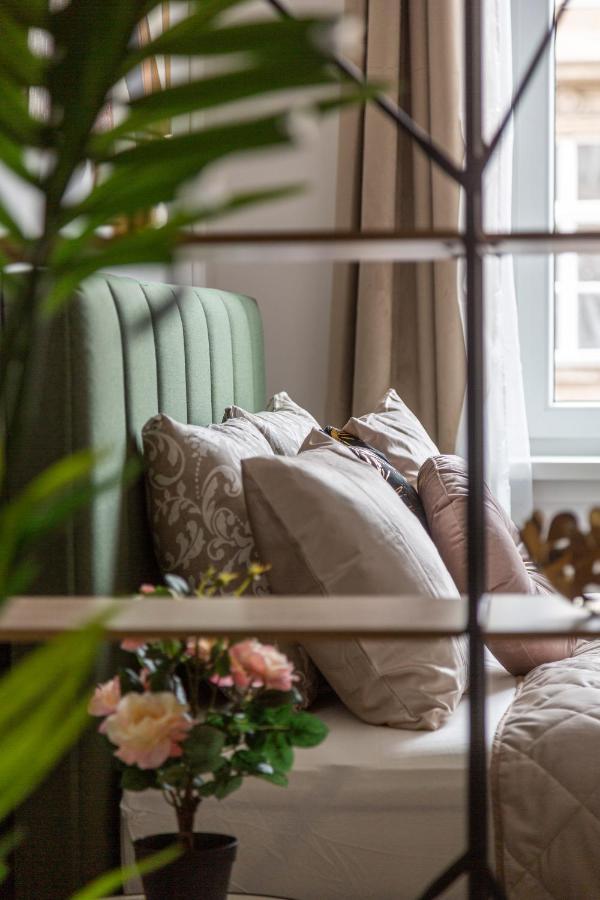 Luxurious Art Deco In The Heart Of *