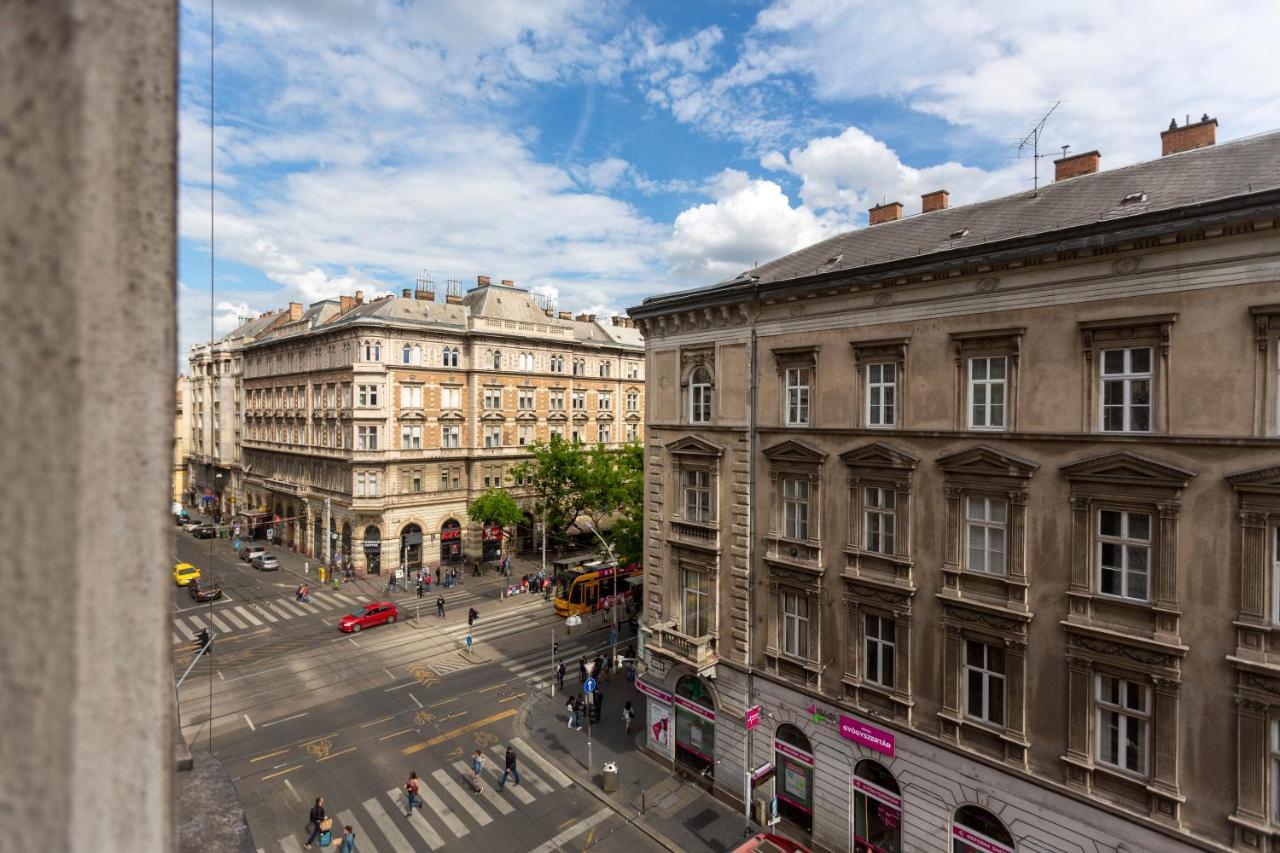 Luxurious Art Deco In The Heart Of Apartamento Budapest
