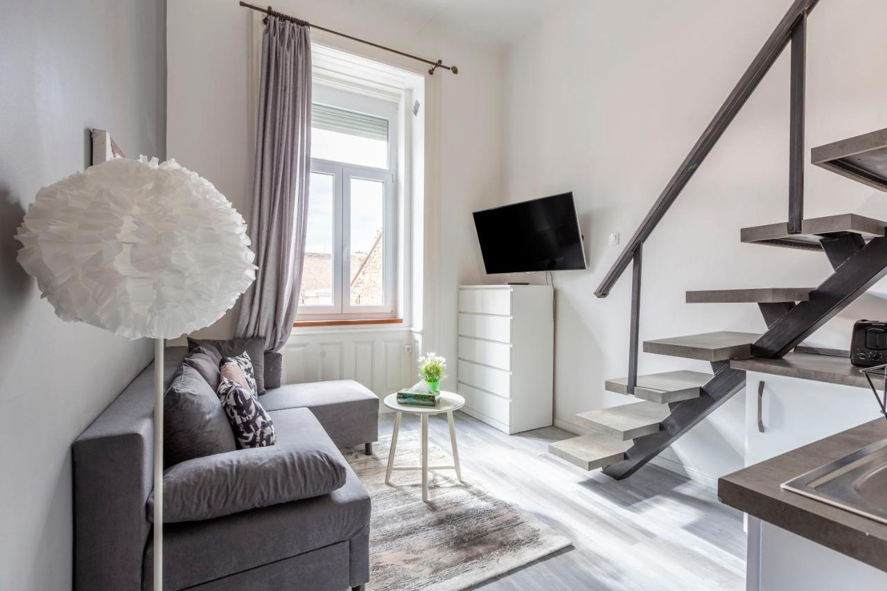 Apartment Deluxe Akacfa In The Heart Of *