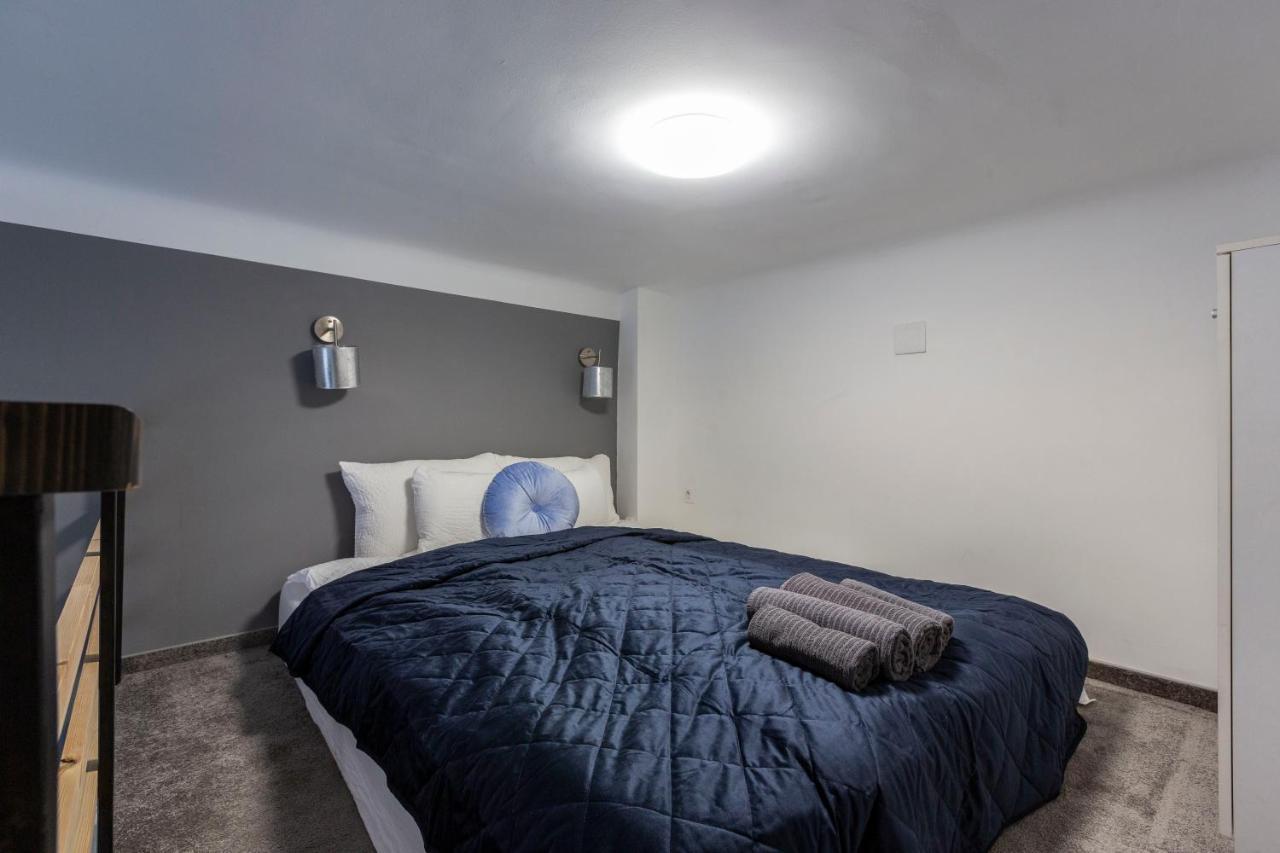 Deluxe Akacfa In The Heart Of Apartment Budapest