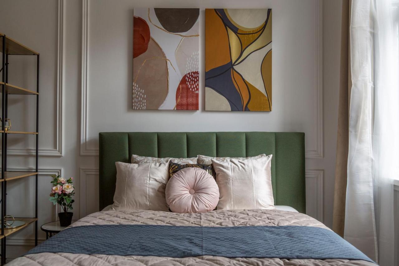 Luxurious Art Deco In The Heart Of