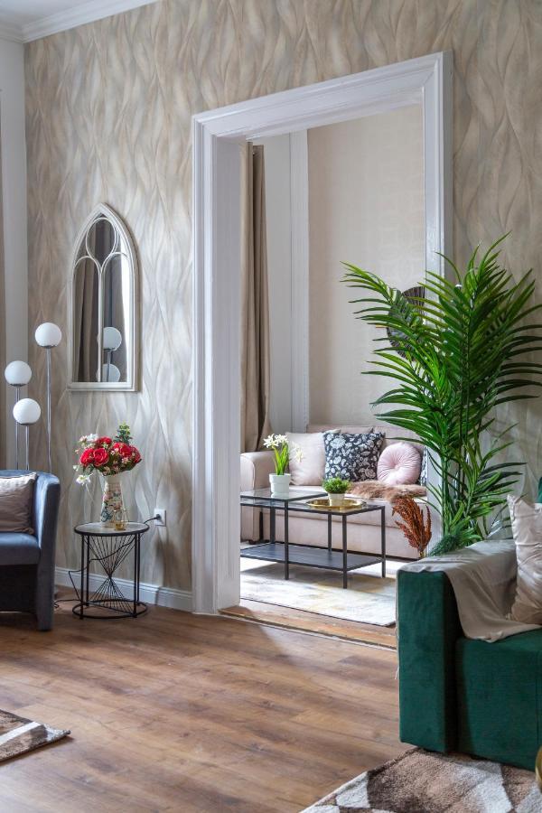 Luxurious Art Deco In The Heart Of * Budapest