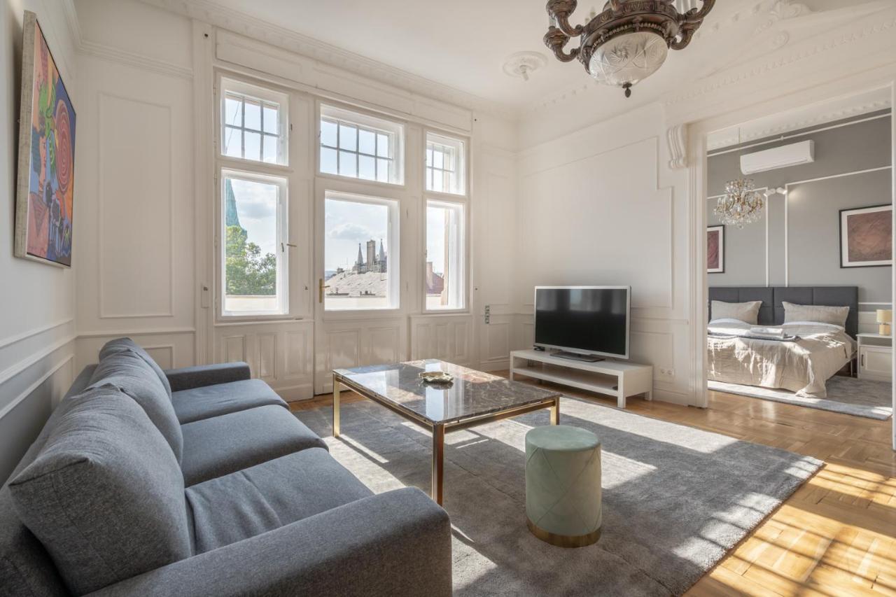Classical With A Modern Touch! Budapest