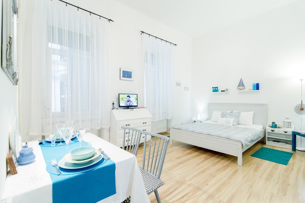 Blue Danube Studio Apartman Appartamento