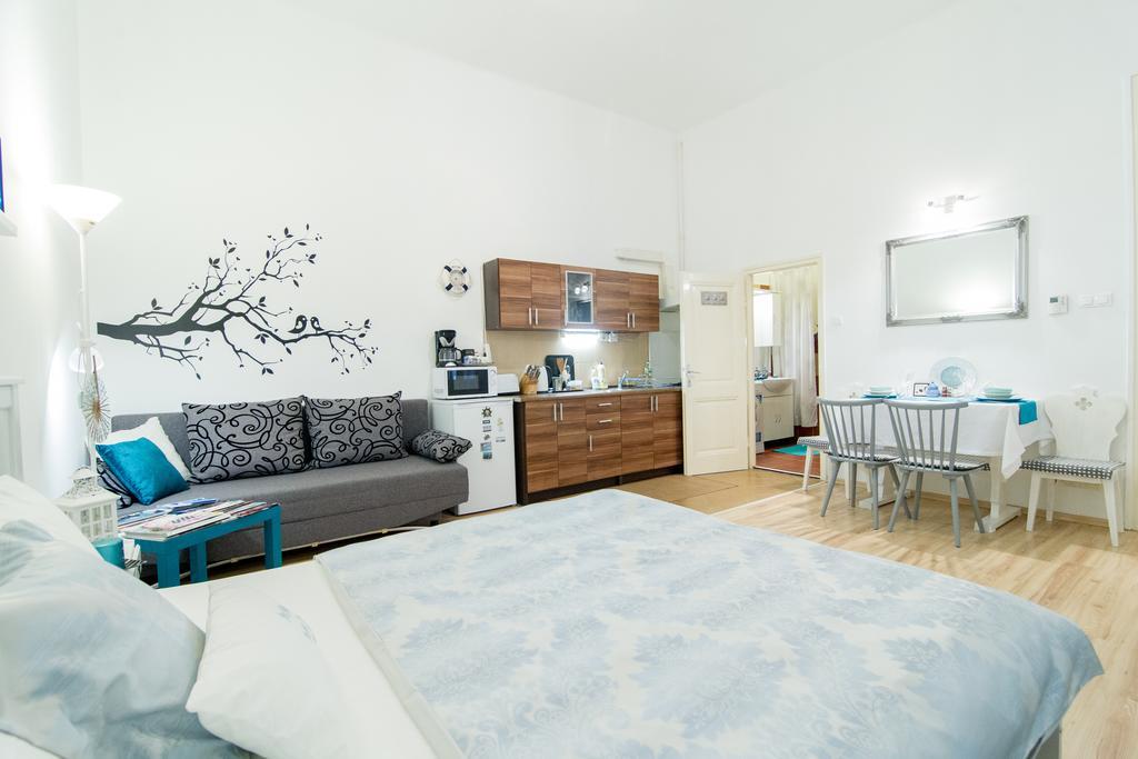 Blue Danube Studio Apartman *