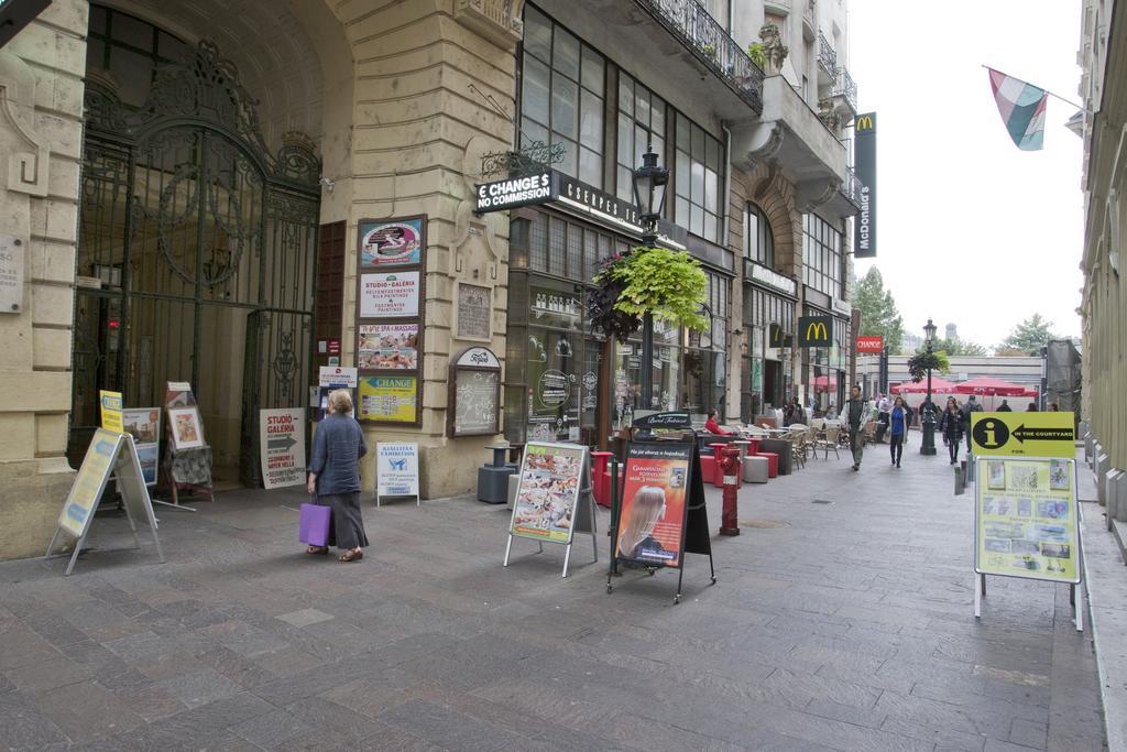 Alice * Budapest