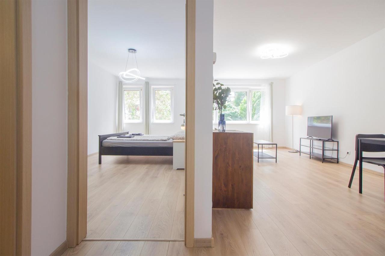 Spring House With Free Private Parking