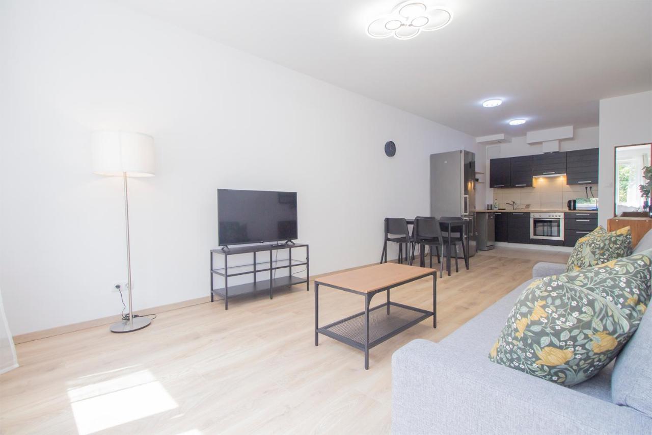 Spring House With Free Private Parking * Budapest