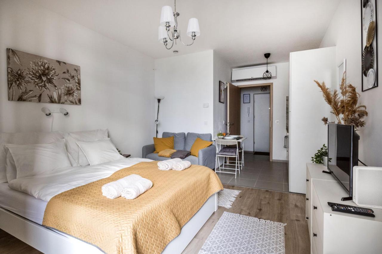 Apartment Stylish And Cozy Studio In The Heart Of The City *