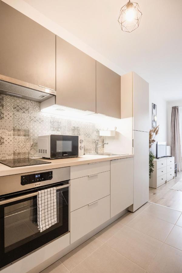 Stylish And Cozy Studio In The Heart Of The City Apartment *